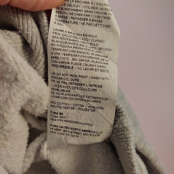 (2 for $15) Puma kids gray pullover hoodie size 7 (small) - Picture 4 of 4